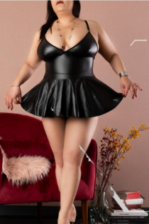 BRUNA LIELY, 38 tuổi - 7