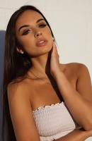 Melani, Age 22, Escort in Paris / Frankreich