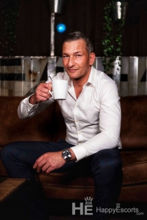 Kevin, Age 43, Escort in Dortmund / Germany - 1