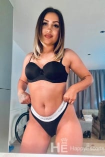 Bea, Age 25 - 2