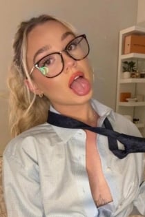 Julia Tigresse, Age 23