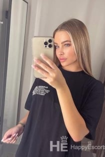 Milana, Umri wa miaka 22, Escort katika Budva / Montenegro