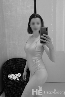 Carlatantragfemassage, Age 36, Escort in Vienna / Austria - 12