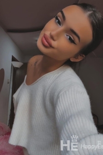 Adèle, 28 ans, Milan / Italie Escortes - 2