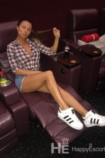 Erica Kiss, 25 let, Cannes / France Escorts - 2