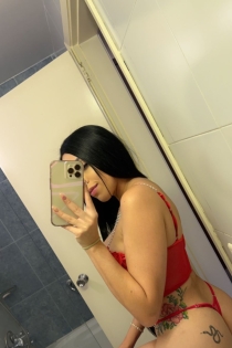 Kristal, starost 24, Tirana / Albanija Spremljevalci - 3