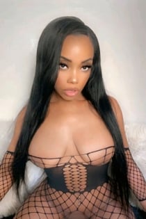 Brune réelle, chaude et sans chichis, Age 26 - 10