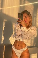 Linda Fl, 25 anni, Trento / Italia Escort