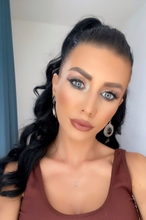 Zeya, Usia 31, Vienna / Austria Escort - 1
