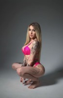 Sara, Umur 22, Belgrade / Pengiring Serbia