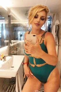 Mona, 23 de ani, Bologna / Italia Escorte - 3