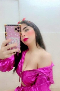 Nadia, 24 éves, Isztambul/Törökország kísérők – 4