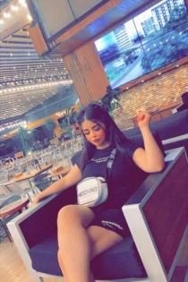 Nadia, 24 éves, Isztambul/Törökország kísérők – 6