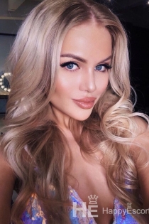 Yna, 25 anni, Milano / Italia Escort - 1