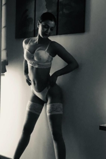 Aylin, 29 let, Londýn / Spojené království Eskorty - 4