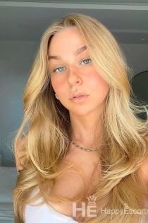 Betiko, 22 ans, Paris / France Escortes - 1