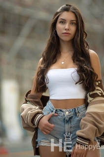 Rafaela, Age 20, Escort in Paris / France - 4