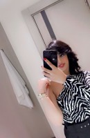 Dina, Age 19, Escort in Istanbul / Türkei
