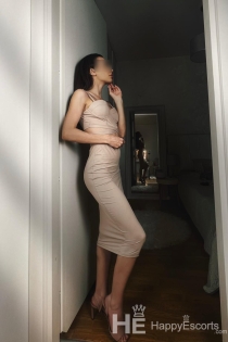Julia, Umur 24, Bucharest / Pengiring Romania - 2