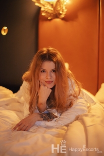 Rose, 25 let, Praha / Česká republika Doprovod - 1