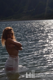 Victoria, Umur 31, Pengiring Monte-Carlo / Monaco - 4