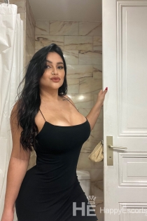 Larissa, 24 ans, Paris / France Escortes - 1