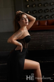 Elen, 26 let, Paříž / Francie Escort – 2