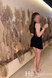 Mia, Age 22, Escort in Mijas / Spain - 3