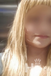 Elianalauretmasseur, Miaka 25, Barcelona / Uhispania Wasindikizaji - 1