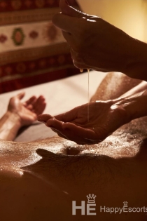 Elianalauretmasseur, 25 anni, Barcellona / Spagna Escort - 11