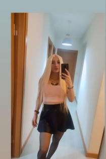 Veronica, 23 let, Istanbul / Turčija Spremljevalci - 1