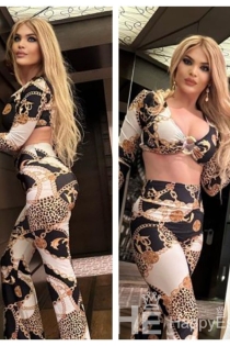 Hande, Miaka 25, Istanbul / Uturuki Wasindikizaji - 1
