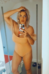 Simone, Age 25, Escort in Southend-on-Sea / United Kingdom - 3