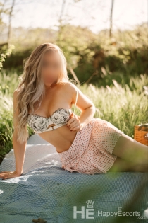 Yelena, Miaka 26, Barcelona / Uhispania Wasindikizaji - 6