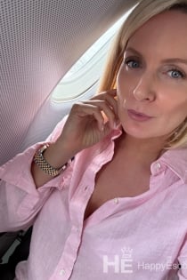 Lynda, Age 42, Escort in Stockholm / Sweden - 4