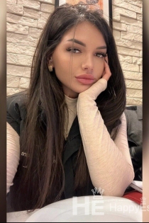 La massaggiatrice Kseniya, 25 anni, Milano / Italia Escort - 2