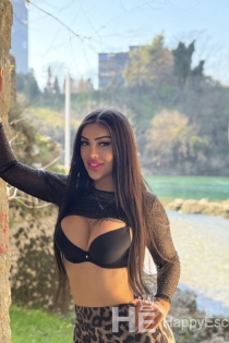 Ayla, Miaka 27, Podgorica / Montenegro Wasindikizaji - 7