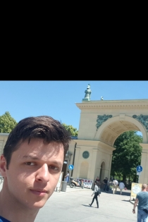 Meroni, 31 éves, München/Németország kísérők – 1