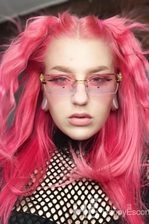 Laura, 26 let, Poznaň / Polsko Eskorty - 2