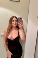Najla, Age 19, Escort in Istanbul / Türkei