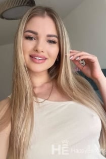 ヤナ、31歳 - 2