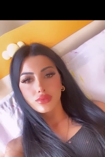 Elif, 27 ετών, Κωνσταντινούπολη / Τουρκία Συνοδοί - 1