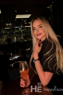 Lidiya, Usia 28, Antalya / Pengawal Turki - 1