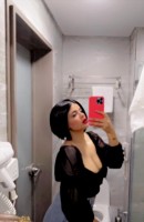 Hind, Age 21, Escort in Istanbul / Türkei