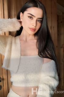 Mila, 23 let, Tirana / Albanija Spremljevalci - 2