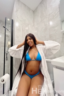 Lisa, Age 23, Escort in Doha / Qatar - 4