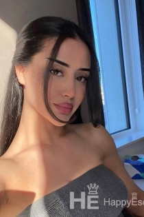 Suzi, 25 let, Istanbul / Turčija Spremljevalci - 6