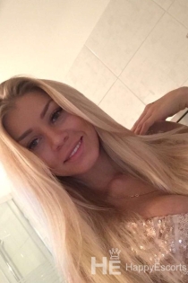 Emma, Age 21, Escort in Milan / Italy - 1