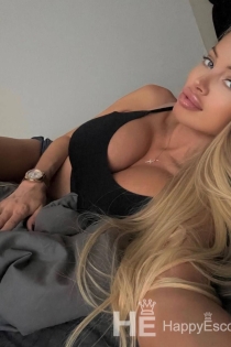 Katerina, อายุ 24, Escorts บูดาเปสต์ / ฮังการี - 2