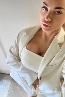 Katerina, อายุ 24, Escorts บูดาเปสต์ / ฮังการี - 5